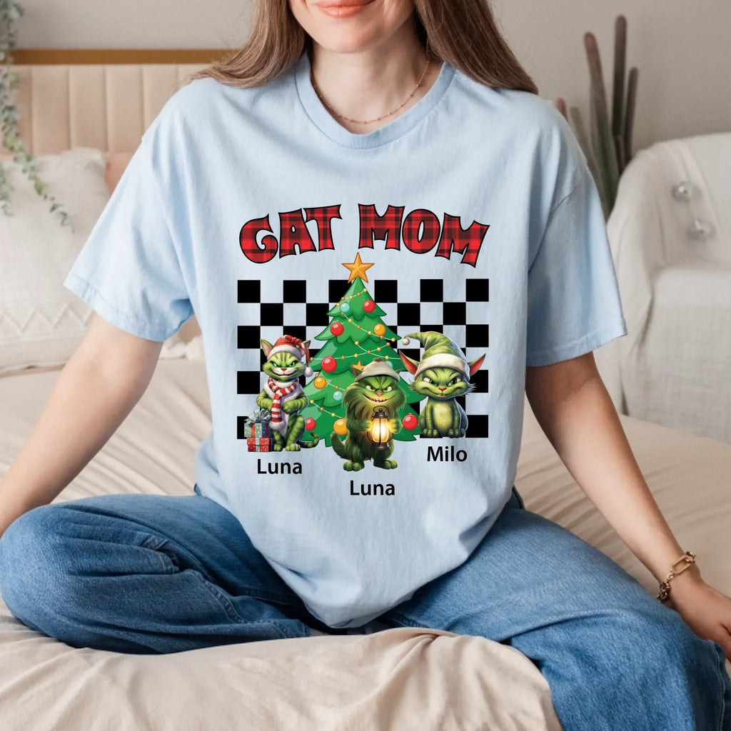 Personalized Cat Mom – Custom Cat Names & Festive T-Shirts