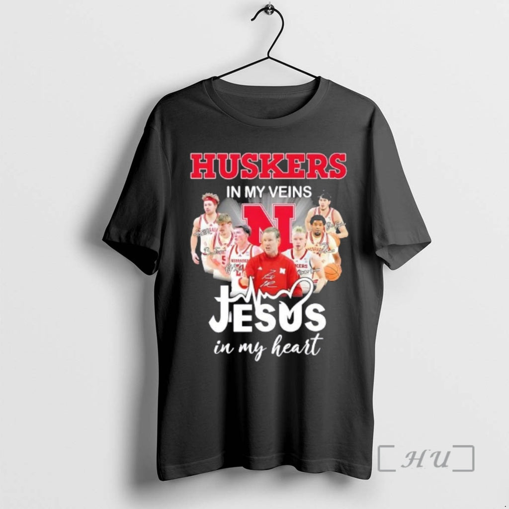 Officials Coach Fred Hoiberg And Players Nebraska Huskers Basketball In My Veins Jesus In My