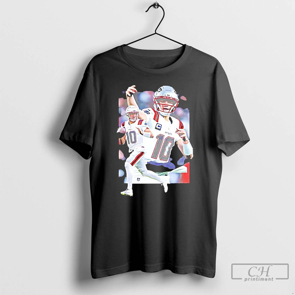 Premium Drake Maye New England Football Photo Vintage