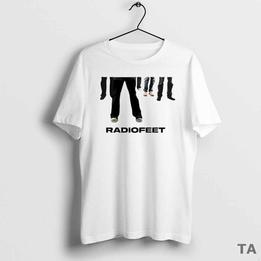 Top Radio Feet Circle T Shirt Sweater