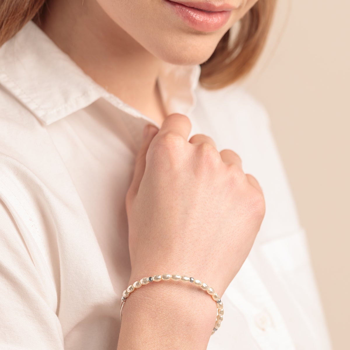 Pearl Bangle T-Shirts