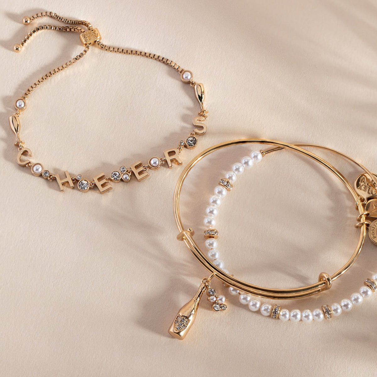 “Cheers” Champagne Inline Bolo Bracelet T-Shirts