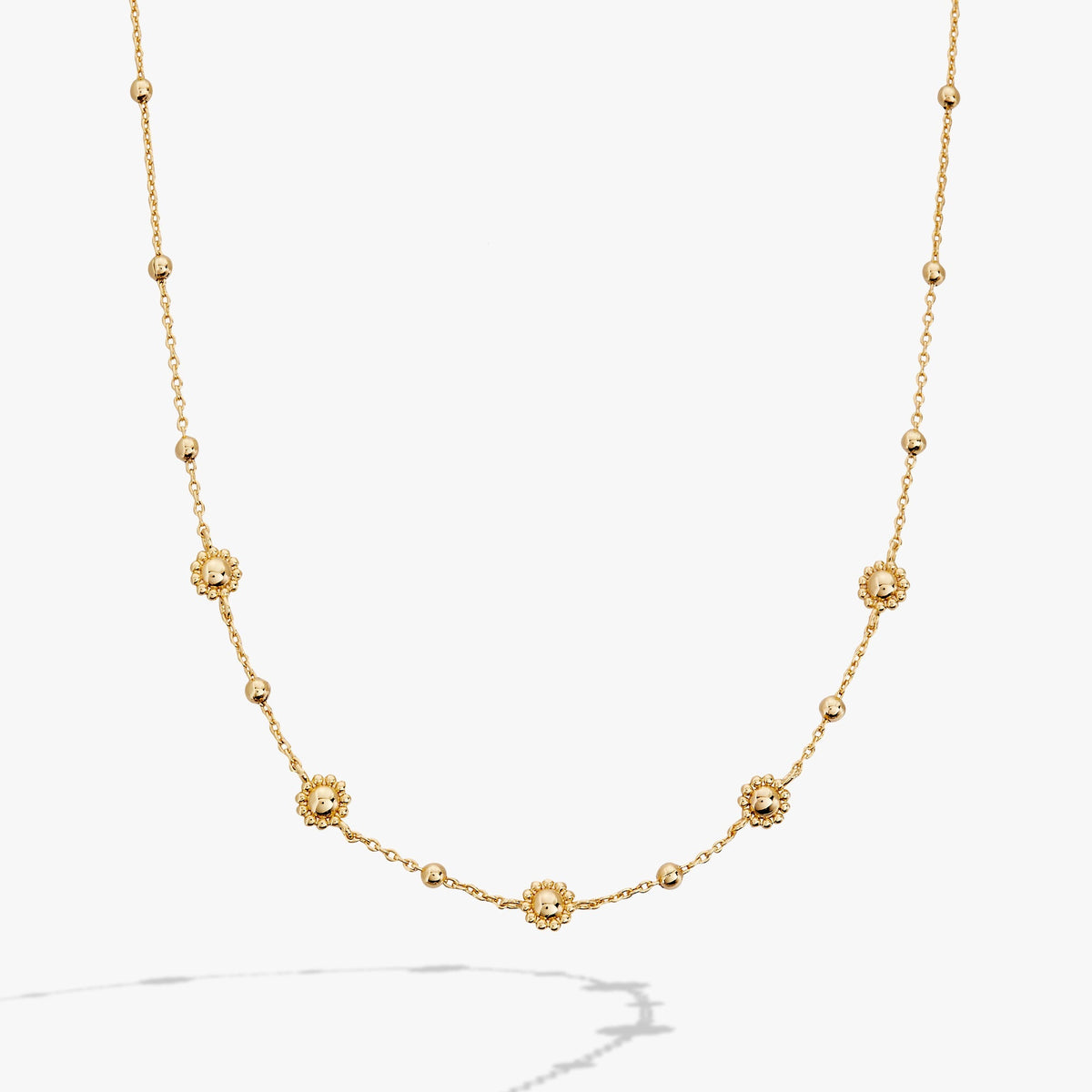 Floret Chain Necklace T-Shirts