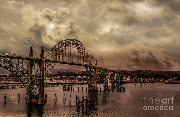 Newport Oregon Print Unisex , , , Long Sleeve Tee