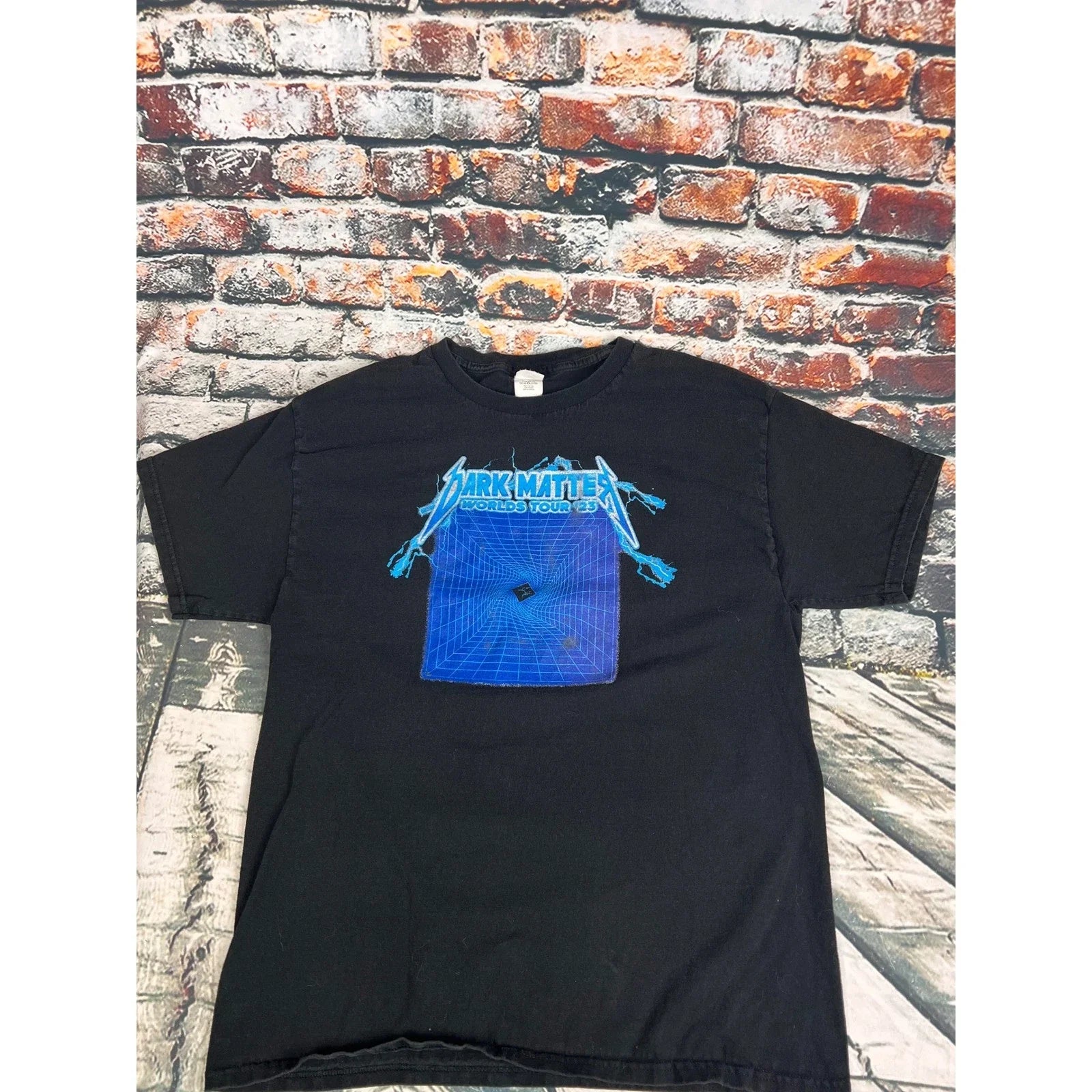 Hanes Dark Matter Worlds Tour 23 Graphic Black Mens Large Concert Tee Unisex , , , Long Sleeve Tee