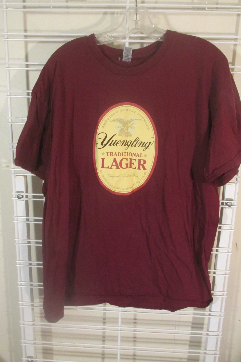 Vintage YUENGLING Logo Graphic Lager Beer T SHIRT sz XL