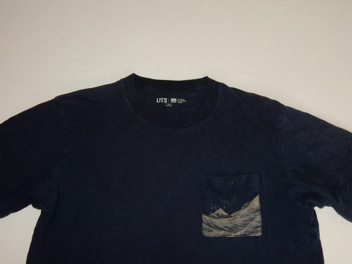 Uniqlo X Boston Fine Arts Museum Men's Pocket T Shirt Size M Wave Unisex , , , Long Sleeve Tee
