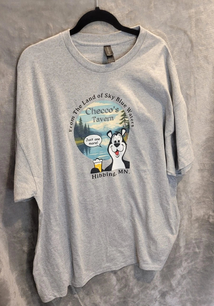 New Gildan Men's T Shirt Gray has Checcos Tavern MN Bear w/ Beer Emblem 3XL