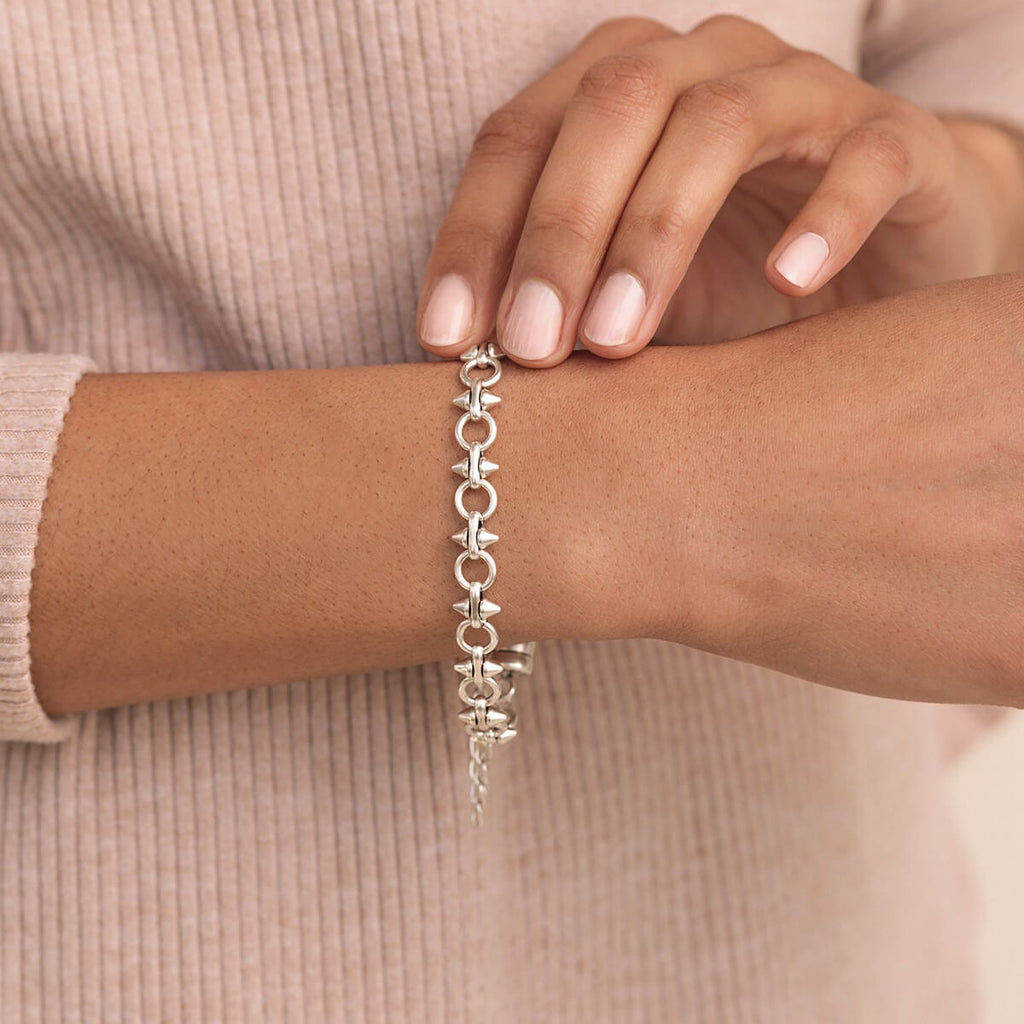 Spear + Circle Magnetic Bracelet T-Shirts