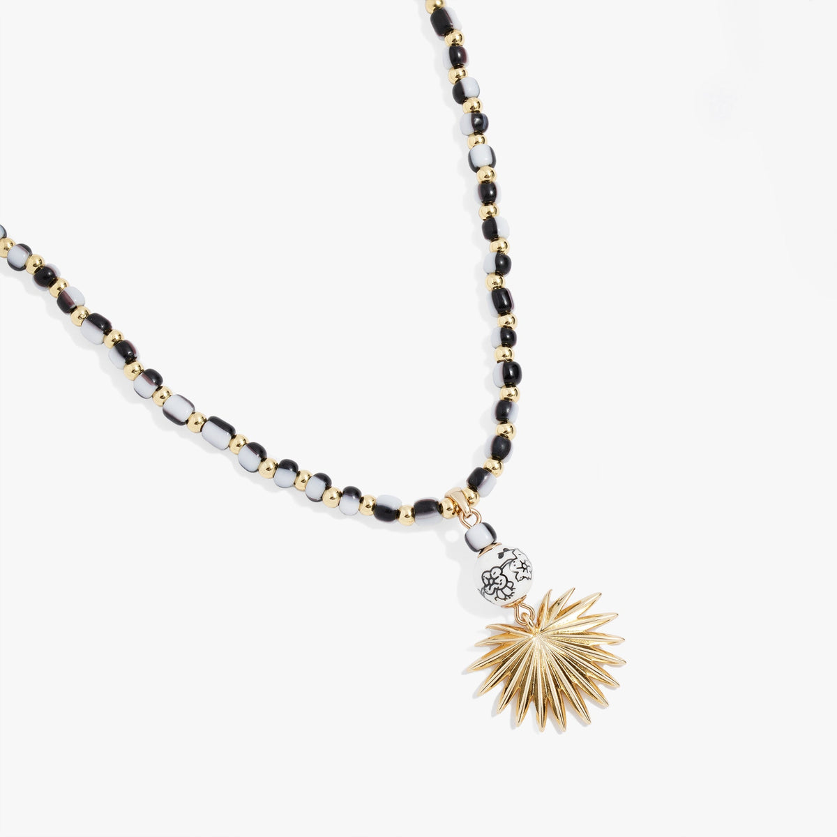 Toile Beaded Palm Pendant Necklace T-Shirts