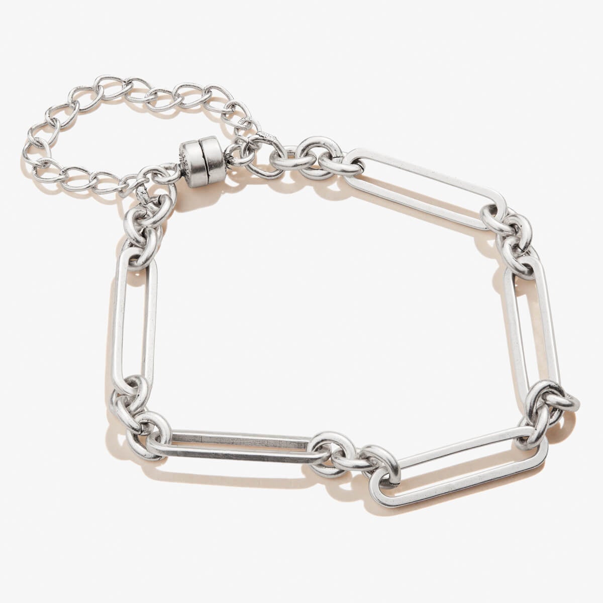 Mini Maven Chain Magnetic Bracelet T-Shirts